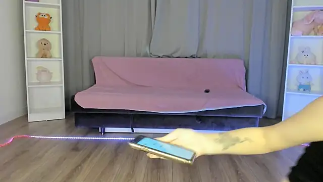 Snapshot of tinki_winkii chatting on November 3, 5:01 am tinki winkii online show from November 3, 5:01 am