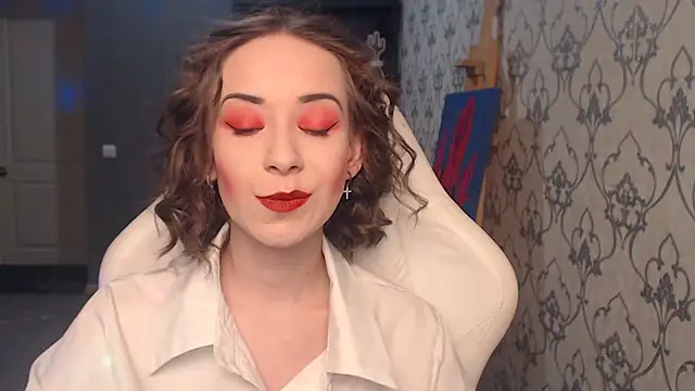 Snapshot of FascinatingEyess chatting on June 10, 8:32 pm FascinatingEyess online show from June 10, 8:32 pm