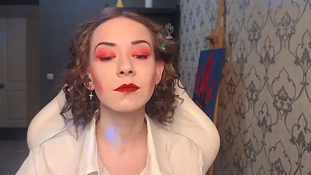 Snapshot of FascinatingEyess chatting on June 20, 9:09 pm FascinatingEyess online show from June 20, 9:09 pm
