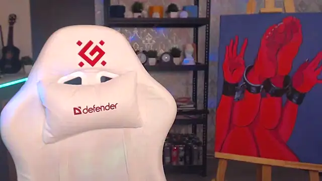 Snapshot of FascinatingEyess chatting on November 18, 7:06 pm FascinatingEyess online show from November 18, 7:06 pm