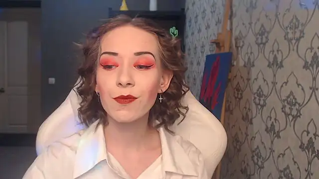 Snapshot of FascinatingEyess chatting on June 6, 9:09 pm FascinatingEyess online show from June 6, 9:09 pm
