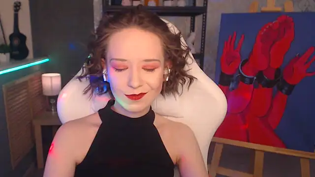 Snapshot of FascinatingEyess chatting on February 27, 6:46 am FascinatingEyess online show from February 27, 6:46 am