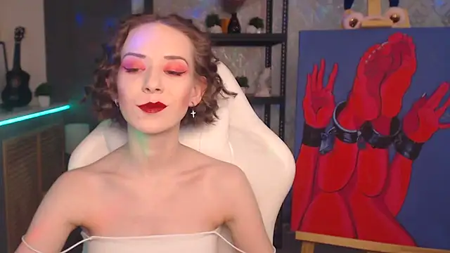 FascinatingEyess online show from February 4, 8:04 pm