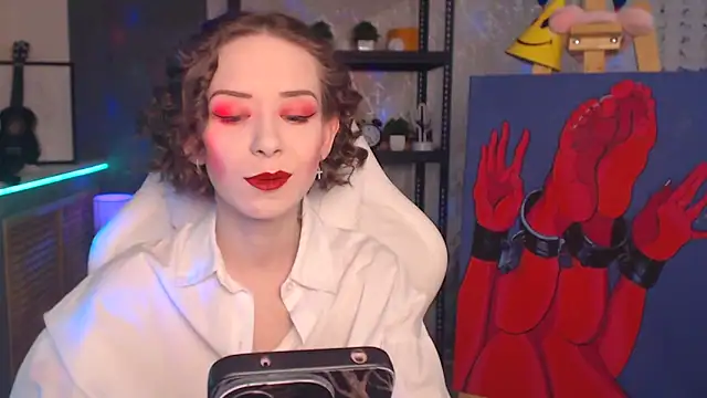 FascinatingEyess online show from February 19, 9:01 pm