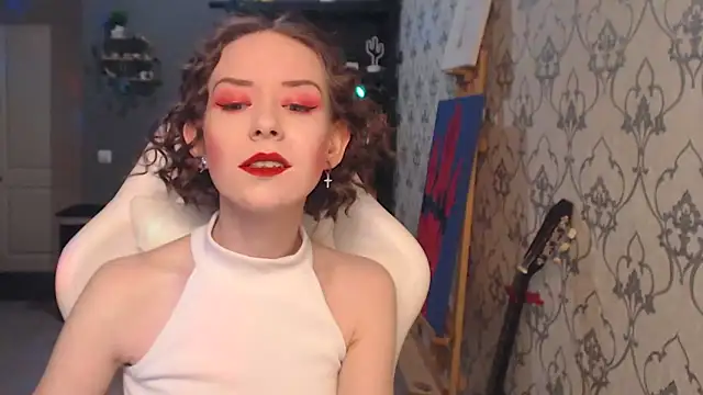 FascinatingEyess online show from March 22, 10:00 pm