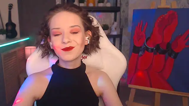 Snapshot of FascinatingEyess chatting on February 27, 3:40 am FascinatingEyess online show from February 27, 3:40 am