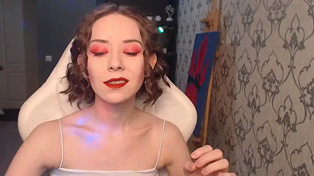 FascinatingEyess online show from April 13, 9:30 pm