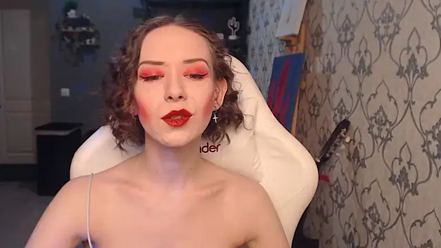 FascinatingEyess online show from March 25, 5:01 pm