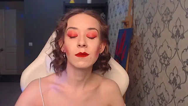 Snapshot of FascinatingEyess chatting on May 21, 8:06 pm FascinatingEyess online show from May 21, 8:06 pm