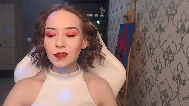 Snapshot of FascinatingEyess chatting on June 12, 9:56 pm FascinatingEyess online show from June 12, 9:56 pm