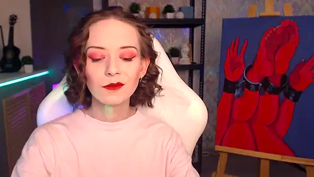 Snapshot of FascinatingEyess chatting on November 17, 9:19 pm FascinatingEyess online show from November 17, 9:19 pm