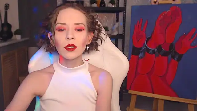 FascinatingEyess online show from February 7, 9:12 pm