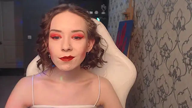 Snapshot of FascinatingEyess chatting on May 6, 5:06 pm FascinatingEyess online show from May 6, 5:06 pm