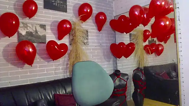 elizatexx online show from February 19, 3:06 am