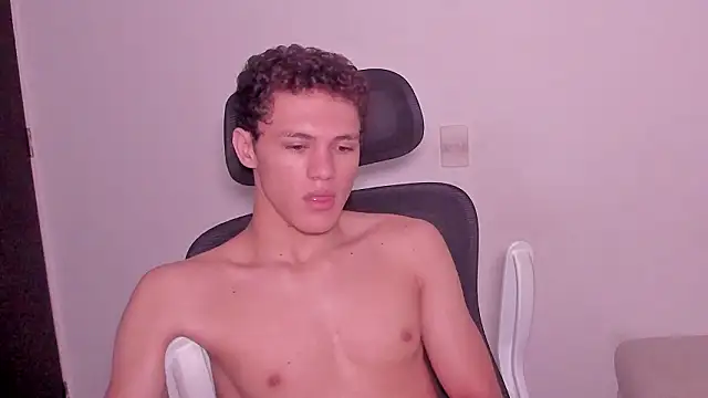 laurent nova online show from March 6, 9:26 am