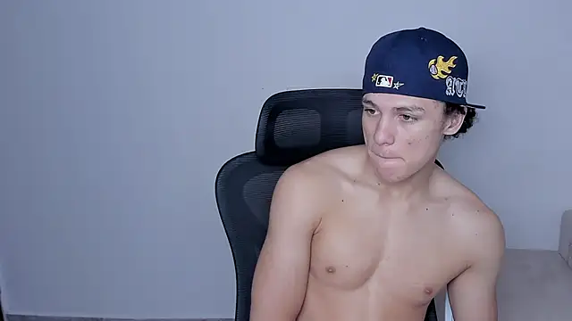 laurent nova online show from November 28, 6:19 pm