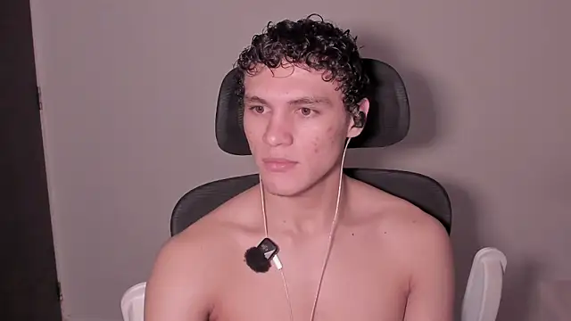 laurent nova online show from May 26, 3:48 am