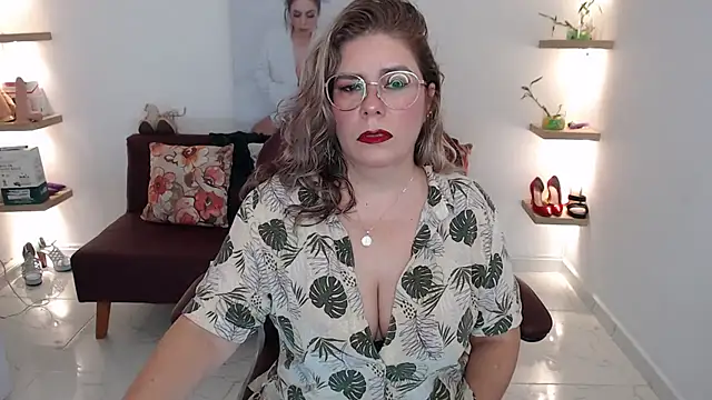 zehra sanem online show from March 26, 7:23 pm