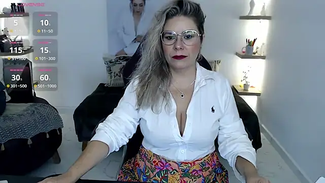 Snapshot of zehra_sanem chatting on June 5, 7:30 pm zehra sanem online show from June 5, 7:30 pm