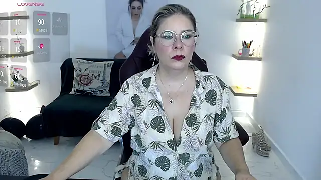 zehra sanem online show from May 27, 3:19 pm