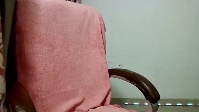 Queenhimanshi online show from January 9, 5:20 pm