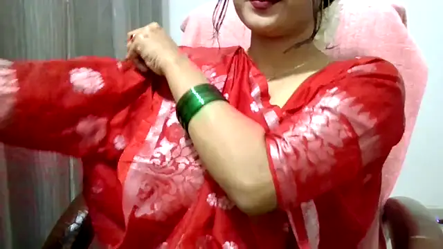 Queenhimanshi online show from November 26, 5:35 pm