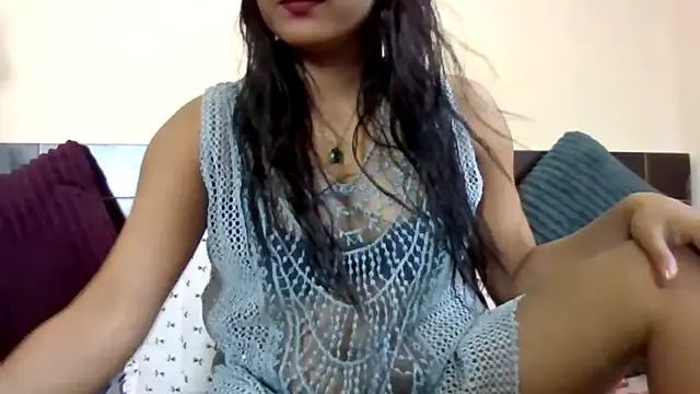 Queenhimanshi online show from April 2, 4:52 am