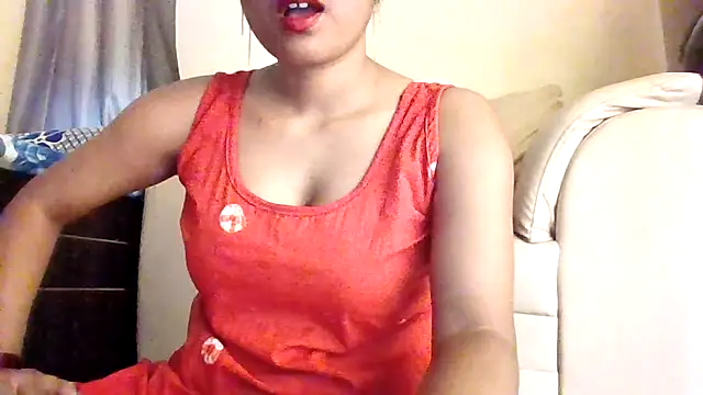 Queenhimanshi online show from May 28, 4:42 am