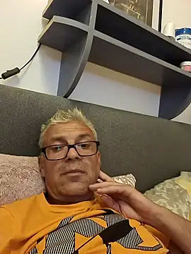 Snapshot of Picolo4111 chatting on September 27, 6:25 pm Picolo4111 online show from September 27, 6:25 pm
