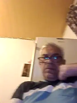 Snapshot of Picolo4111 chatting on October 7, 4:41 pm Picolo4111 online show from October 7, 4:41 pm