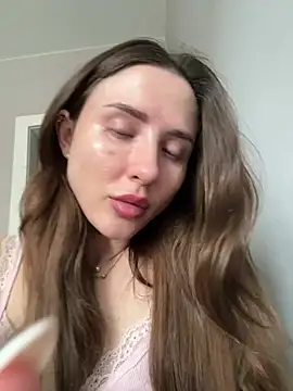 Snapshot of Jullia_Carter chatting on April 1, 10:05 am Jullia Carter online show from April 1, 10:05 am