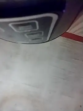 Snapshot of brownfeet chatting on February 15, 5:19 am brownfeet online show from February 15, 5:19 am