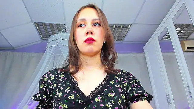 Snapshot of SofiaSolar chatting on February 24, 11:21 am SofiaSolar online show from February 24, 11:21 am