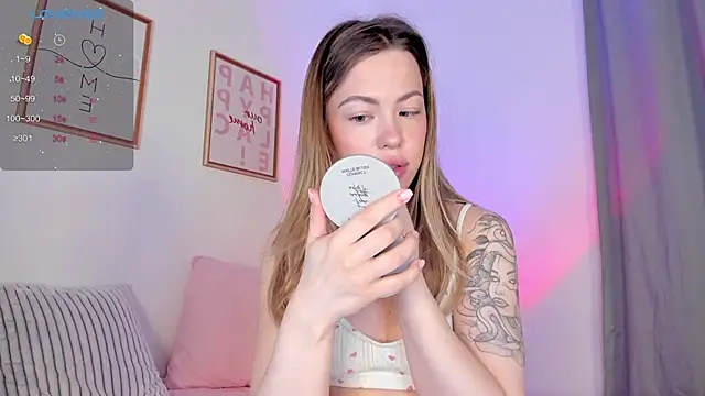 damn cutie online show from March 9, 7:34 am