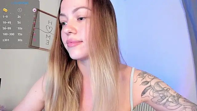 Snapshot of damn_cutie chatting on June 27, 1:50 pm damn cutie online show from June 27, 1:50 pm