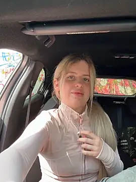 Holly-Glamour online show from April 16, 12:28 pm