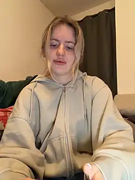 Holly-Glamour online show from March 29, 9:27 pm