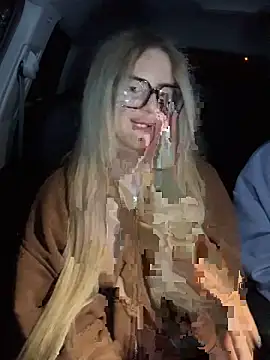 Holly-Glamour online show from April 1, 12:57 am