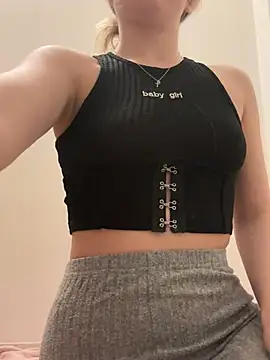 Holly-Glamour online show from March 8, 12:22 am