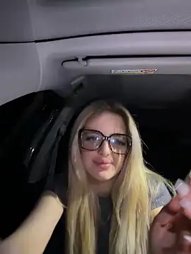 Holly-Glamour online show from March 18, 8:21 pm