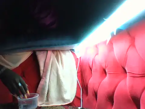 Snapshot of Princess_Tamara chatting on November 22, 5:34 pm Princess Tamara online show from November 22, 5:34 pm