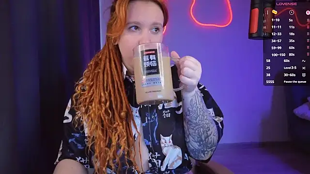 The Full Red Moon online show from April 4, 9:05 am