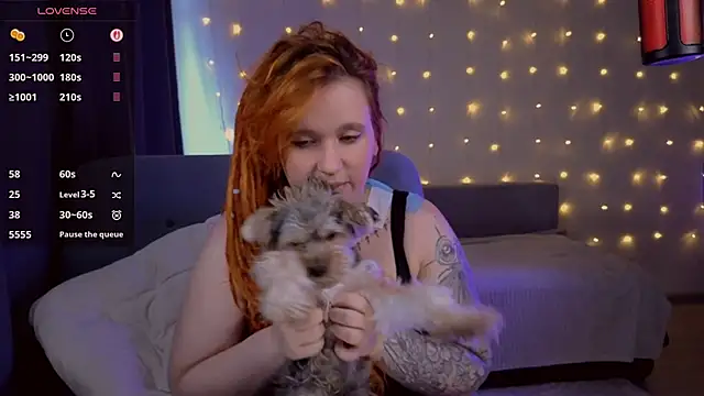 Snapshot of The_Full_Red_Moon chatting on February 26, 4:01 am The Full Red Moon online show from February 26, 4:01 am