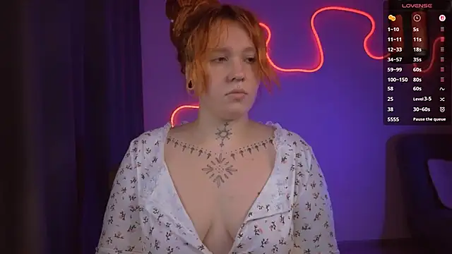 The Full Red Moon online show from April 12, 3:04 pm