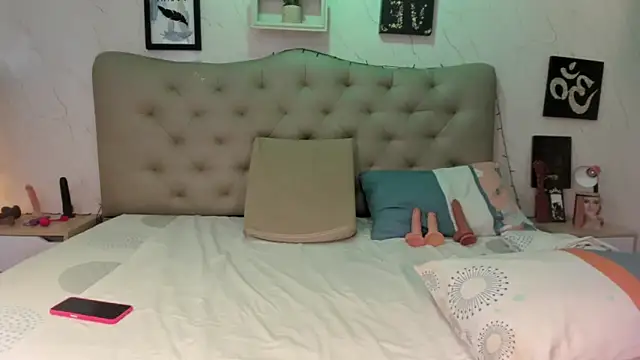 Antonella Montanari online show from March 28, 1:06 am