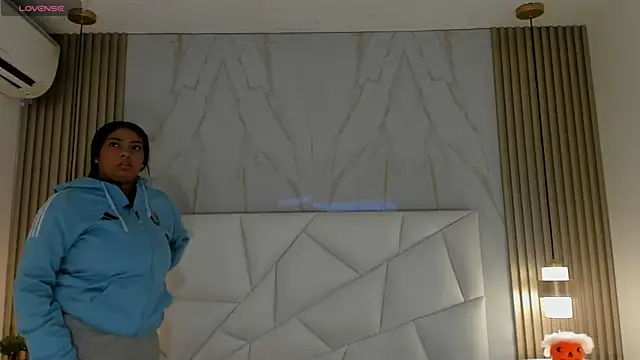 belacampbell online show from October 4, 5:31 am