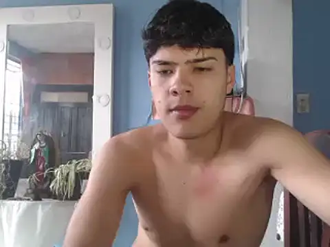 masterdaniel88 online show from March 15, 7:38 pm
