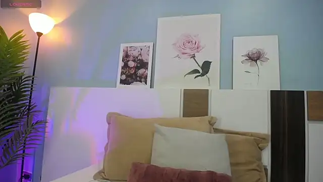 katy ruiz online show from May 18, 3:06 am