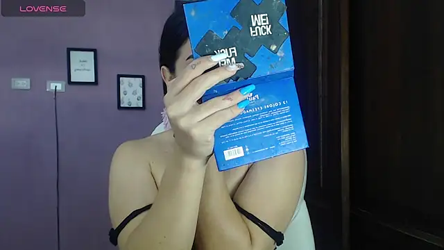 Snapshot of Luciana_Ortiz1 chatting on January 11, 3:42 pm Luciana Ortiz1 online show from January 11, 3:42 pm