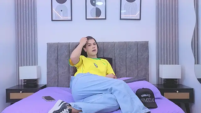 Luciana Ortiz1 online show from June 24, 7:33 pm